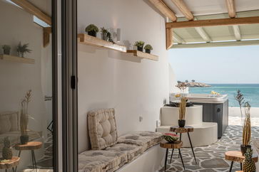 Hotel Fanis - Luxurious Rooms with Sea View